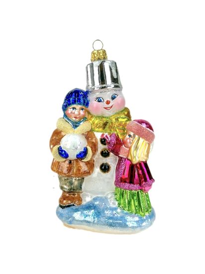 Obrazek Children making a snowman 2799X